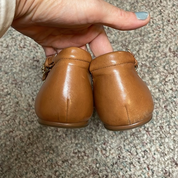 Michael kors leather gold thong sandals with gold hardware size 9.5 - Picture 8 of 9